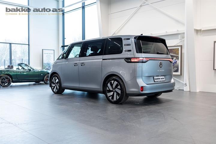 Sølv VW ID.Buzz fra 2023
