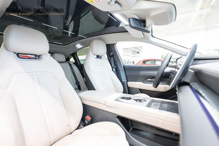 Hvid Mazda 6e fra 2025