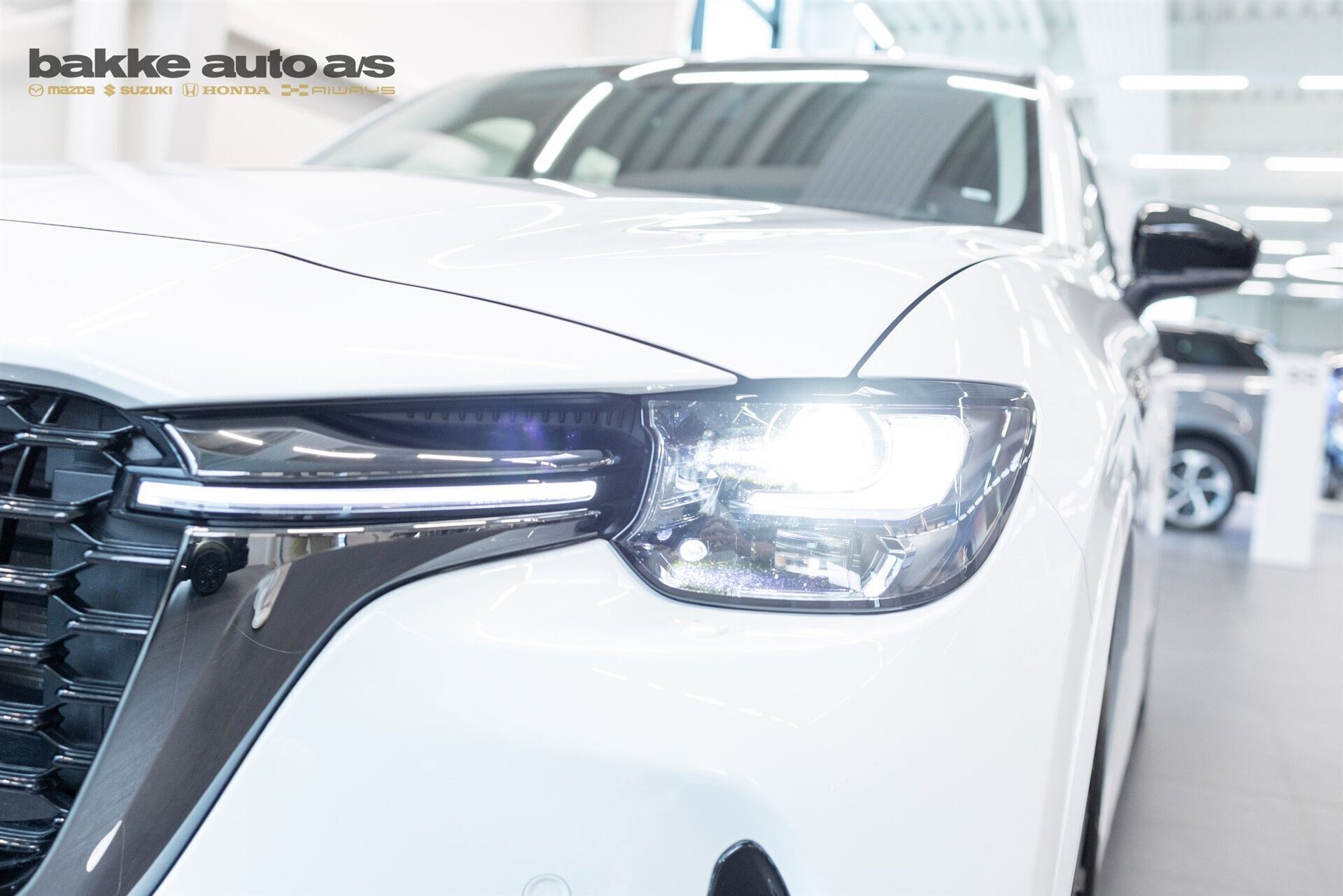 Hvid Mazda CX-60 fra 2022