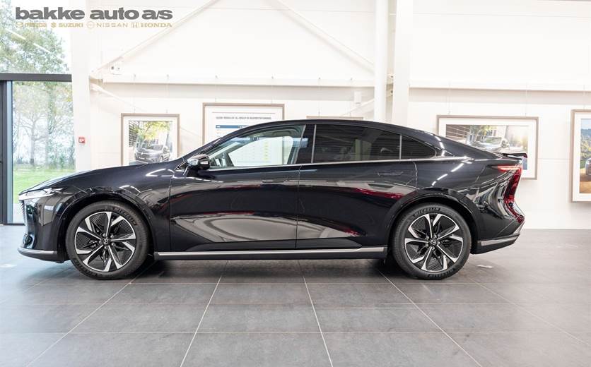 Mazda 6e
