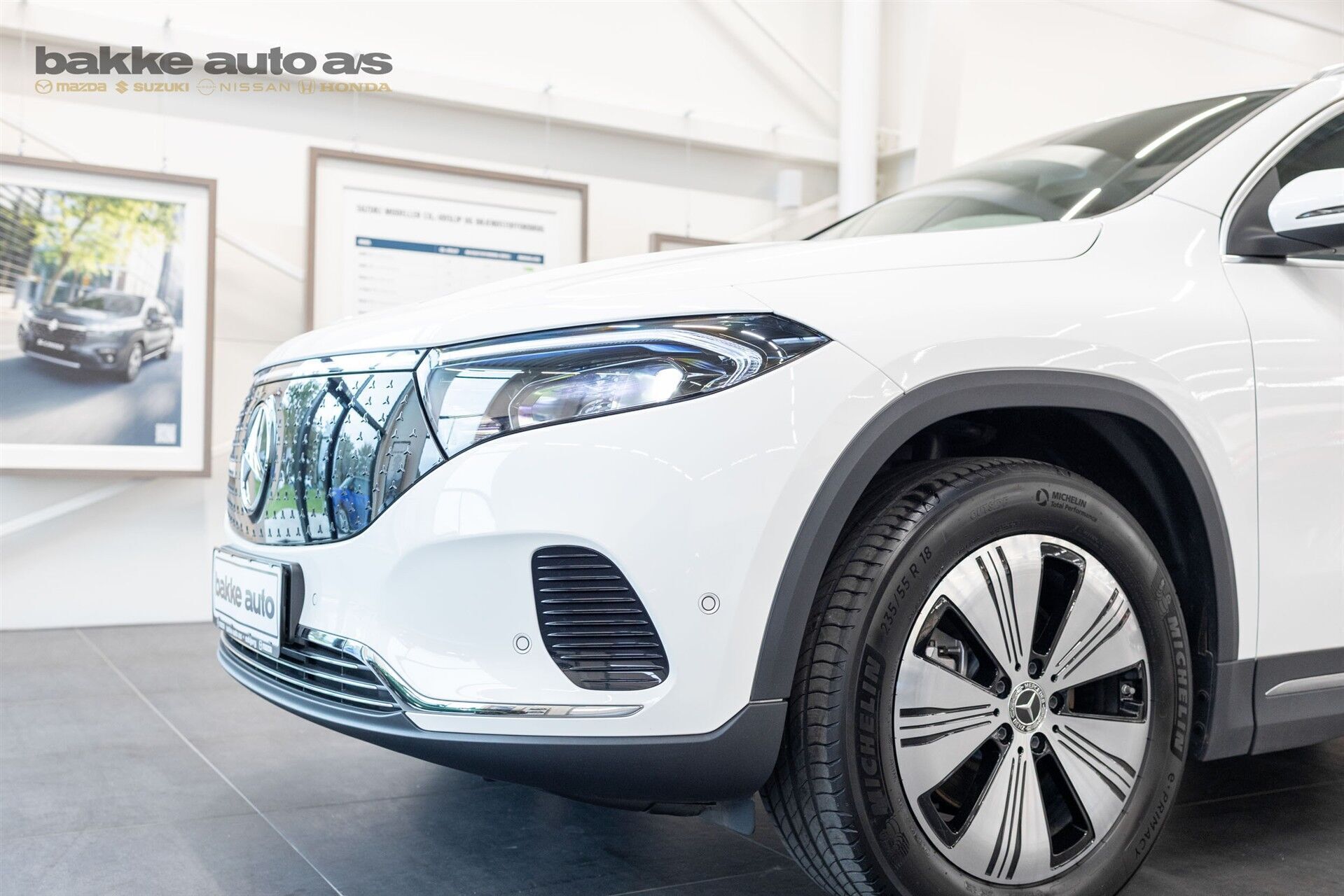 Mercedes EQA 300 EL Progressive 4Matic 228HK 5d Aut.