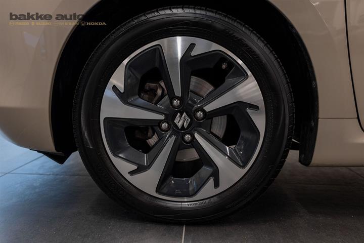 Hvid Suzuki Swift fra 2024