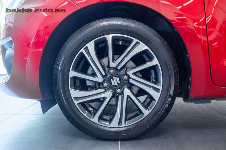 Rød Suzuki Swift fra 2024