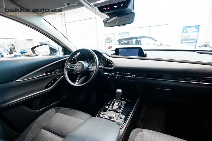 Grå Mazda CX-30 fra 2023