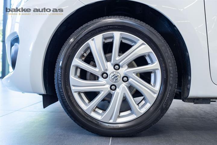 Hvid Suzuki Swift fra 2023