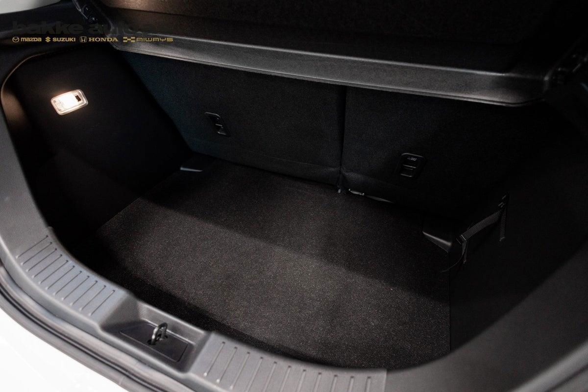 Hvid Mazda 2 fra 2023