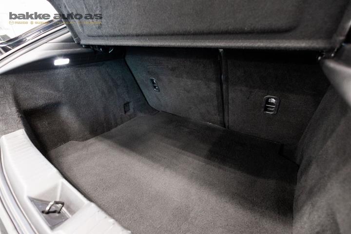 Sort Mazda 3 fra 2023