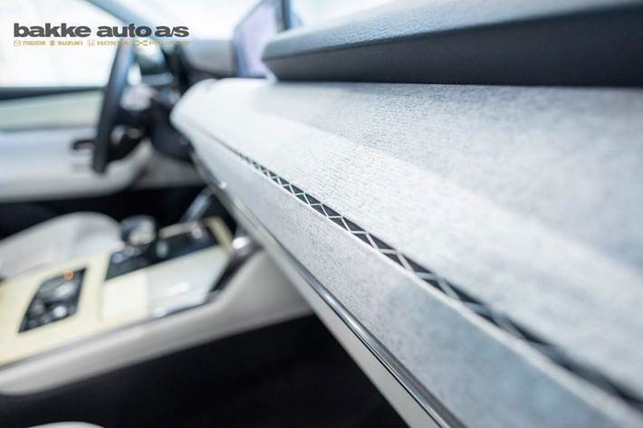 Grå Mazda CX-60 fra 2022