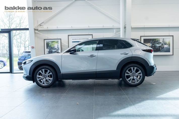 Grå Mazda CX-30 fra 2022