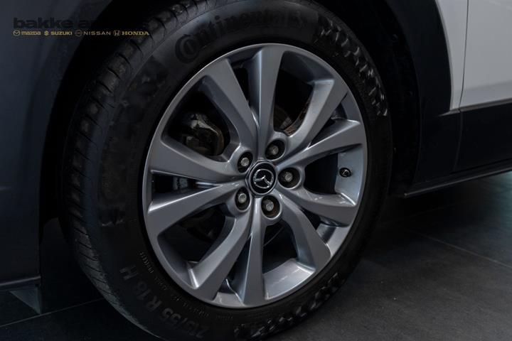 Hvid Mazda CX-30 fra 2021