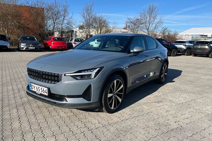 Blå Polestar 2 fra 2022