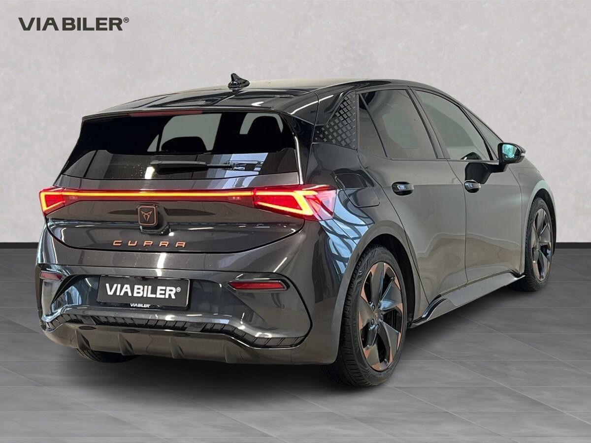 Grå Cupra Born fra 2021