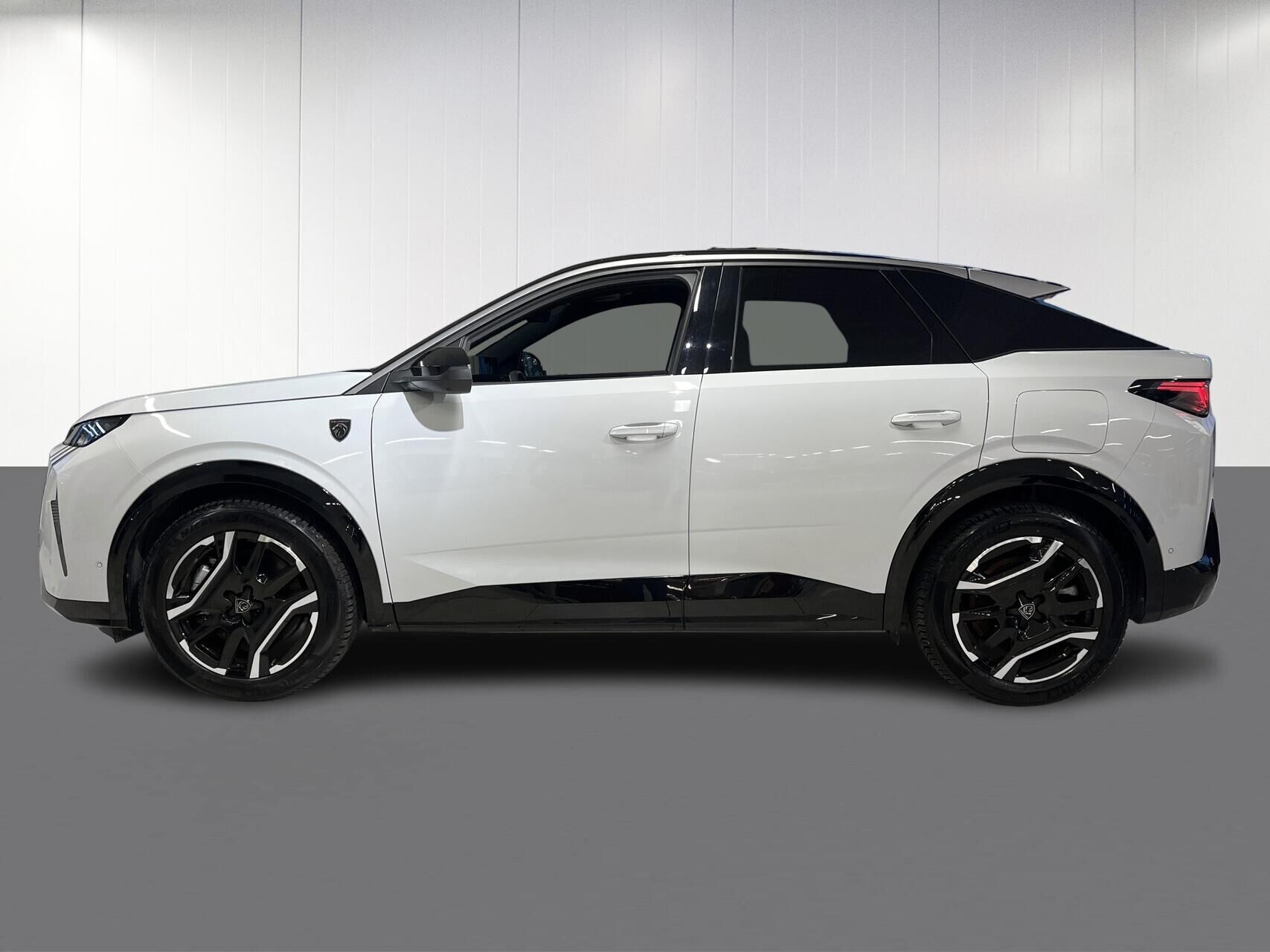 Peugeot e-3008 EL GT 210HK 5d Aut.