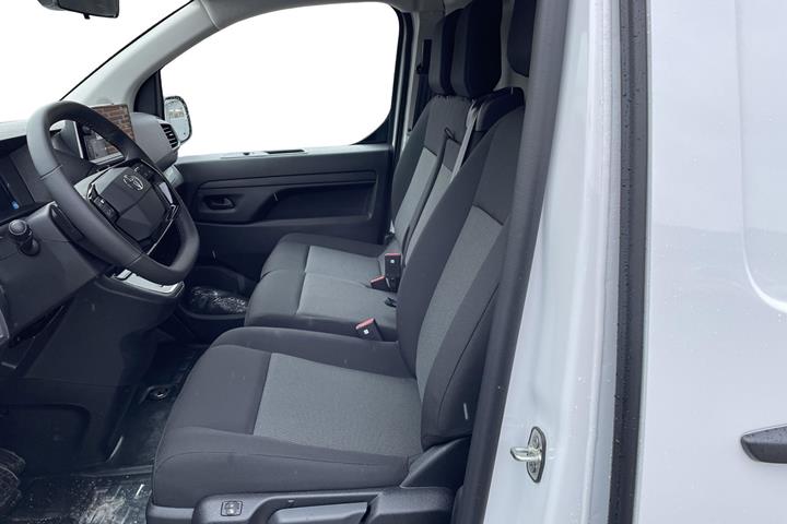 Hvid Toyota ProAce fra 2024