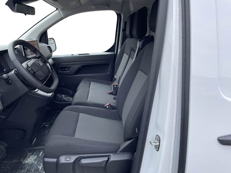 Toyota ProAce 2,0 Long D Comfort Master To skydedør 144HK Van 8g Aut.