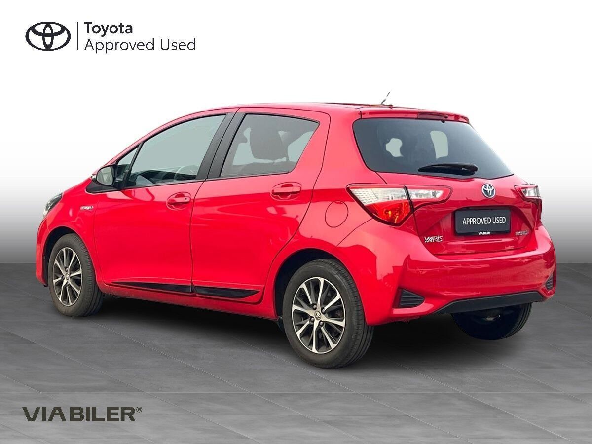 Toyota Yaris 1,5 Hybrid H2 Premium E-CVT 100HK 5d Trinl. Gear
