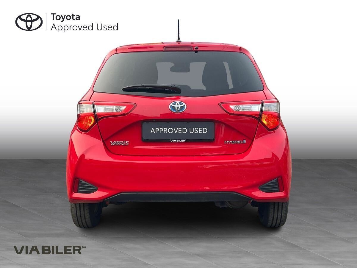 Toyota Yaris 1,5 Hybrid H2 Premium E-CVT 100HK 5d Trinl. Gear