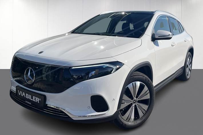 Hvid Mercedes EQA 300 fra 2024 set udefra