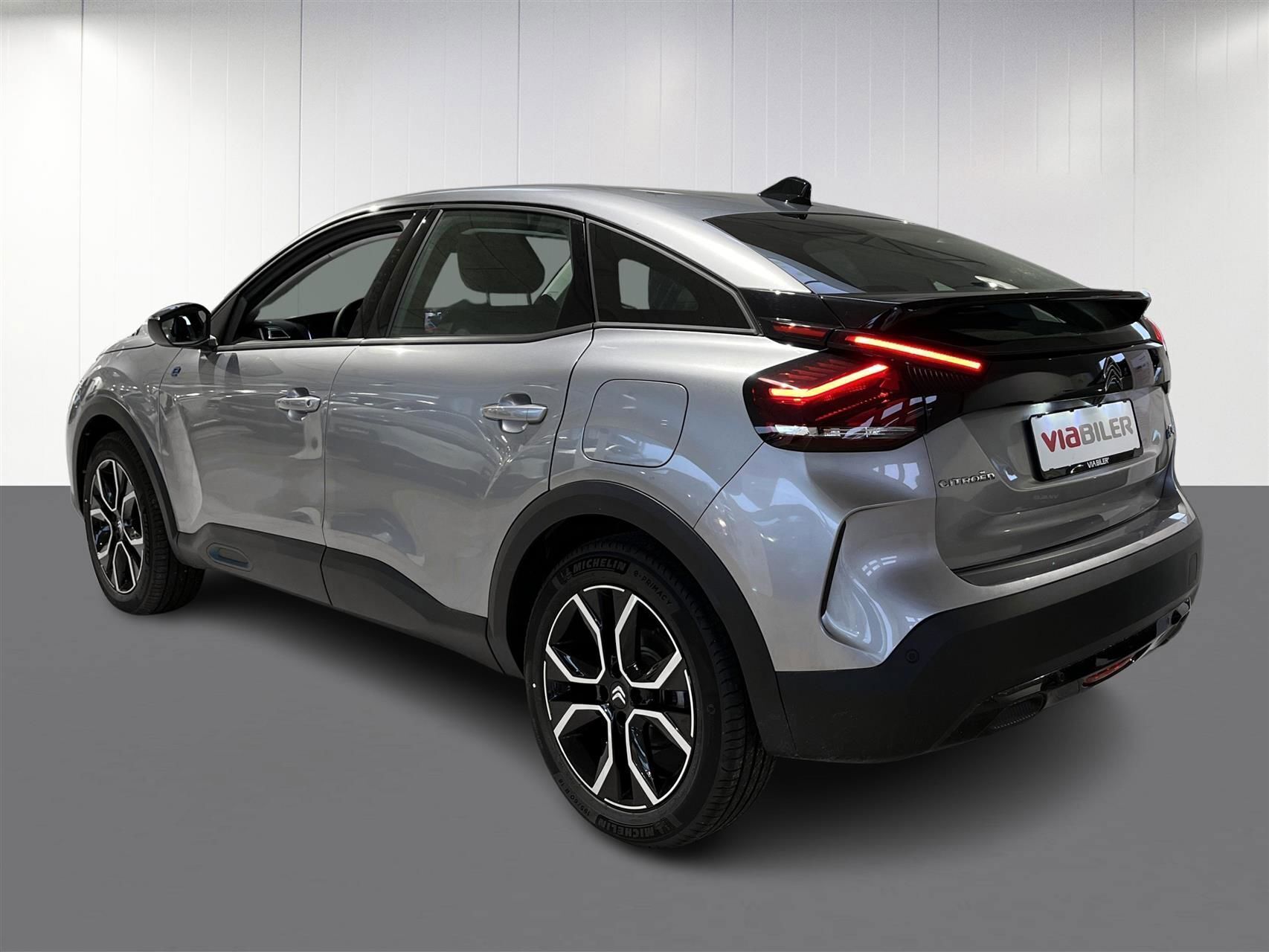 Grå Citroën ë-C4 fra 2023