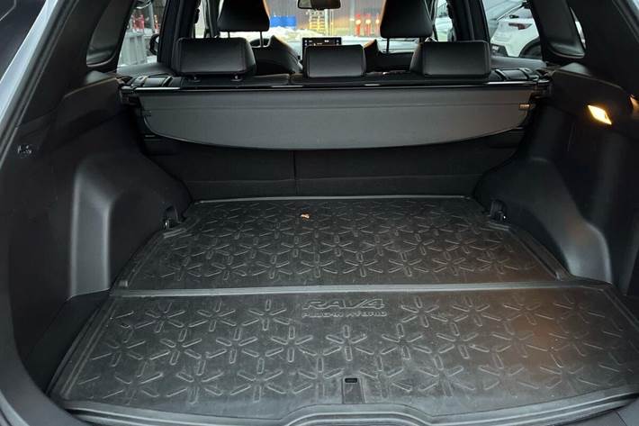 Grå Toyota RAV4 Plug-in fra 2021