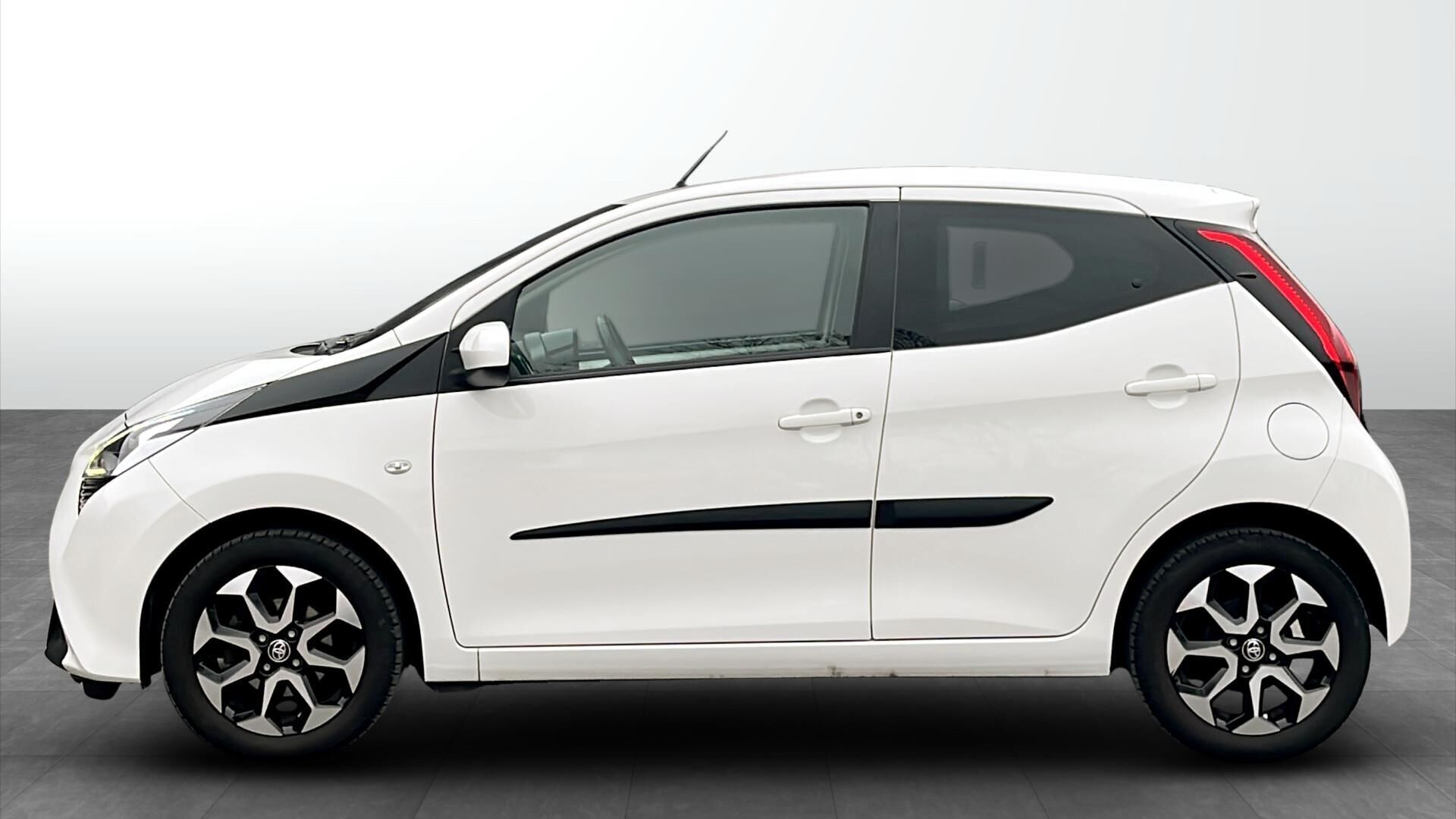 Toyota Aygo 1,0 VVT-I X-Press 72HK 5d