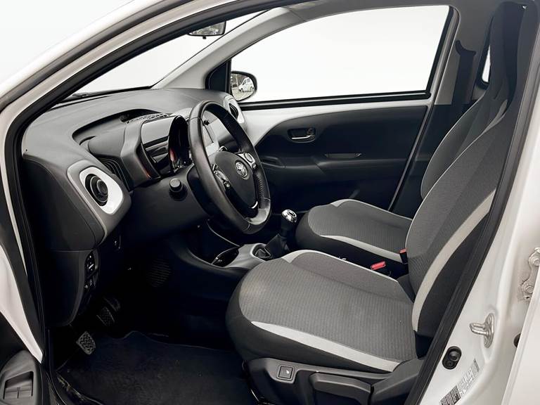 Toyota Aygo 1,0 VVT-I X-Press 72HK 5d