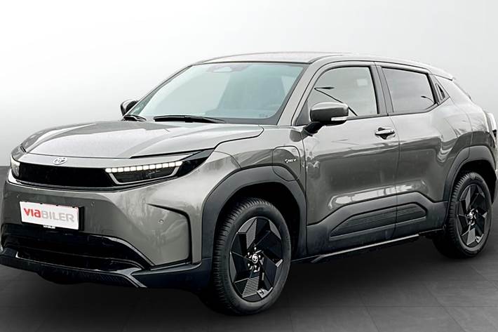 Grøn Toyota Urban Cruiser fra 2026 set udefra