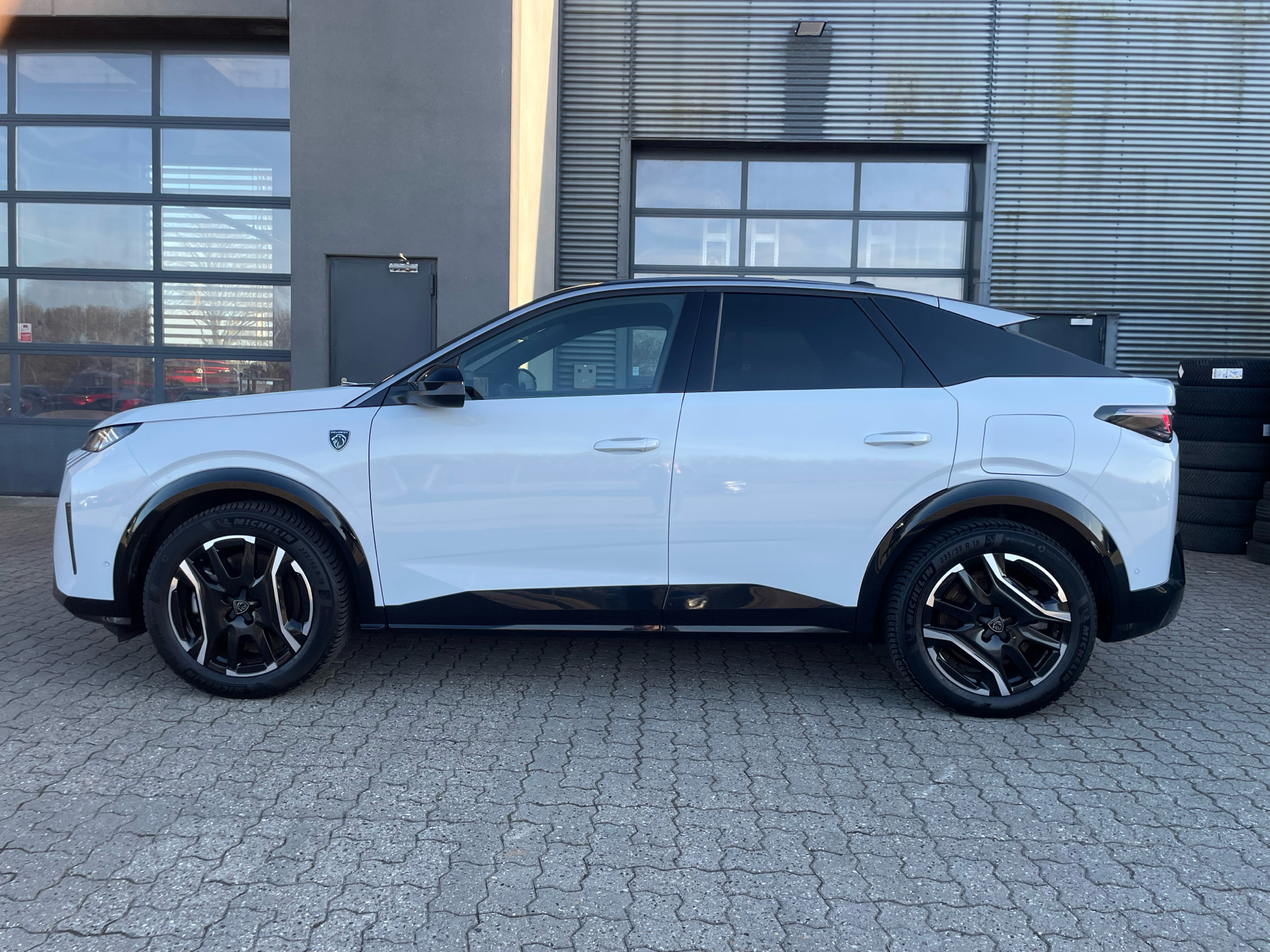 Peugeot e-3008 EL GT Pack 210HK 5d Aut.