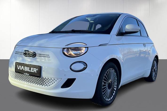 Hvid Fiat 500e fra 2024