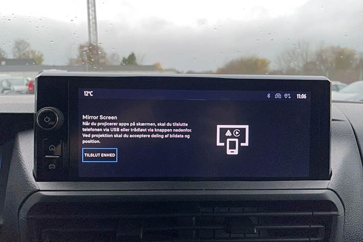 Hvid Toyota ProAce fra 2024