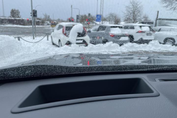 Grå Toyota RAV4 Plug-in fra 2021