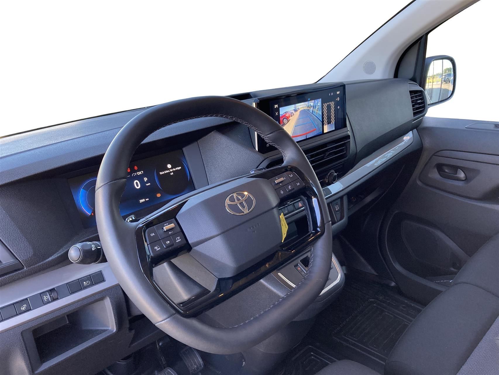Hvid Toyota ProAce fra 2024