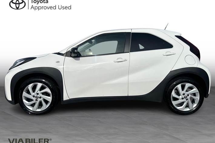 Hvid Toyota Aygo X fra 2022