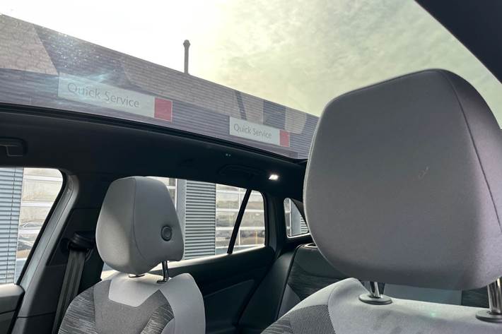 Grå VW ID.4 fra 2023