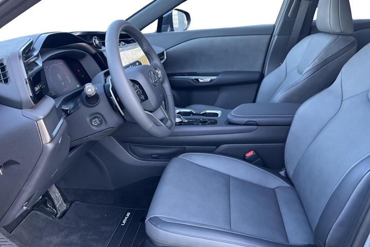 undefined Lexus RZ fra 2025