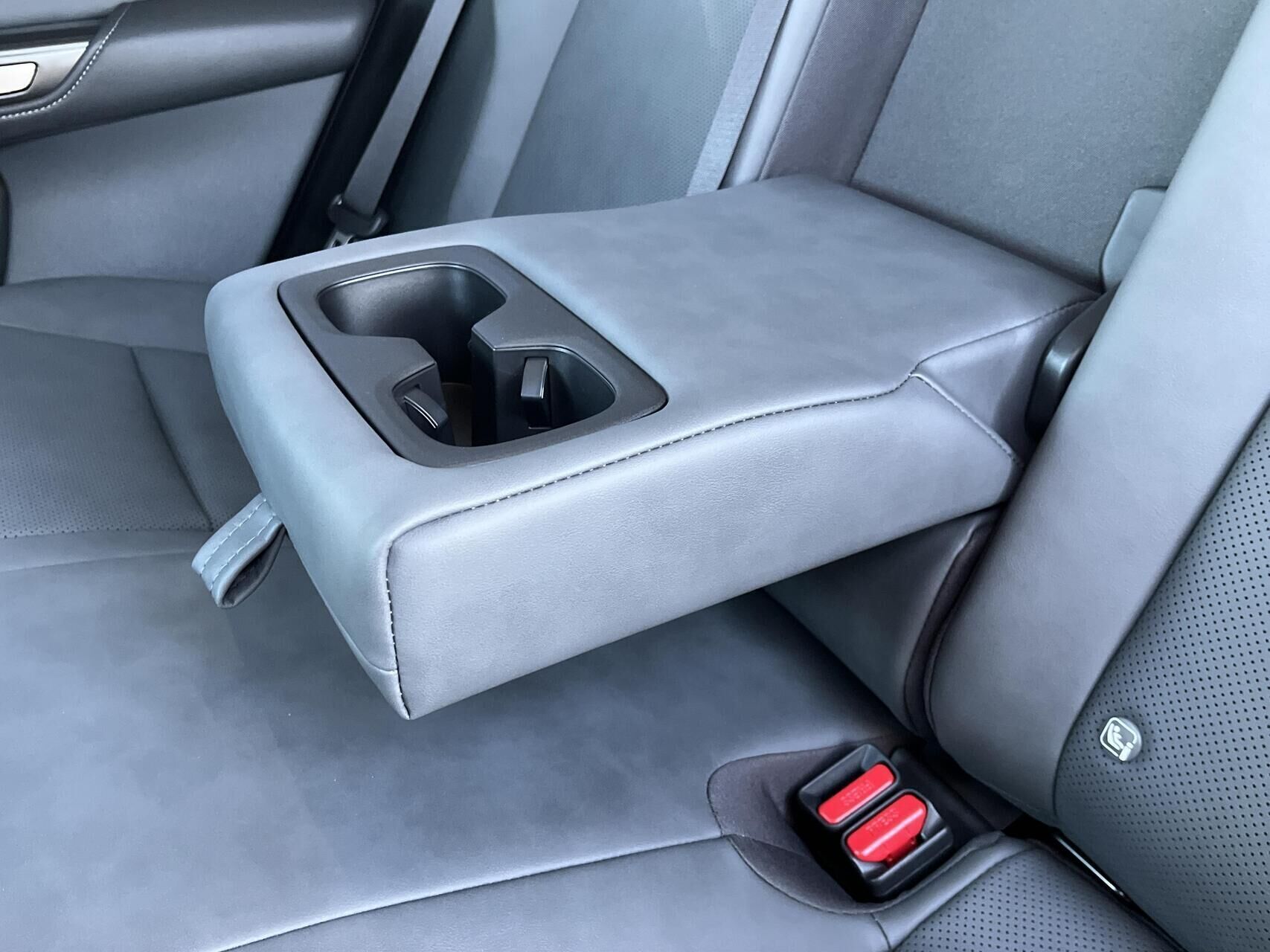 undefined Lexus RZ fra 2025