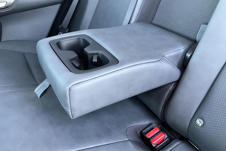 undefined Lexus RZ fra 2025