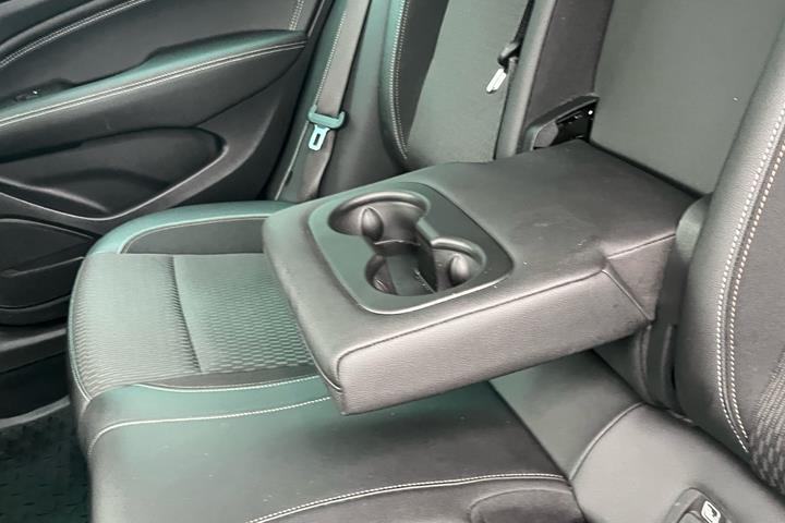 undefined Opel Insignia fra 2017