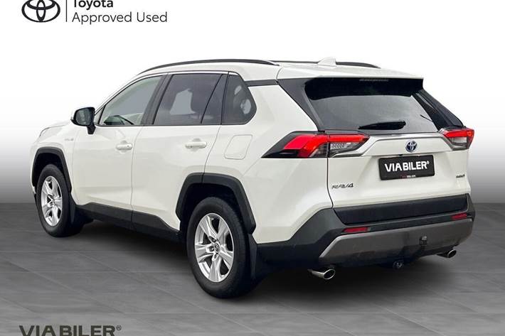 Hvid Toyota RAV4 fra 2020