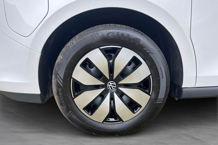 Hvid VW ID.Buzz Cargo fra 2026