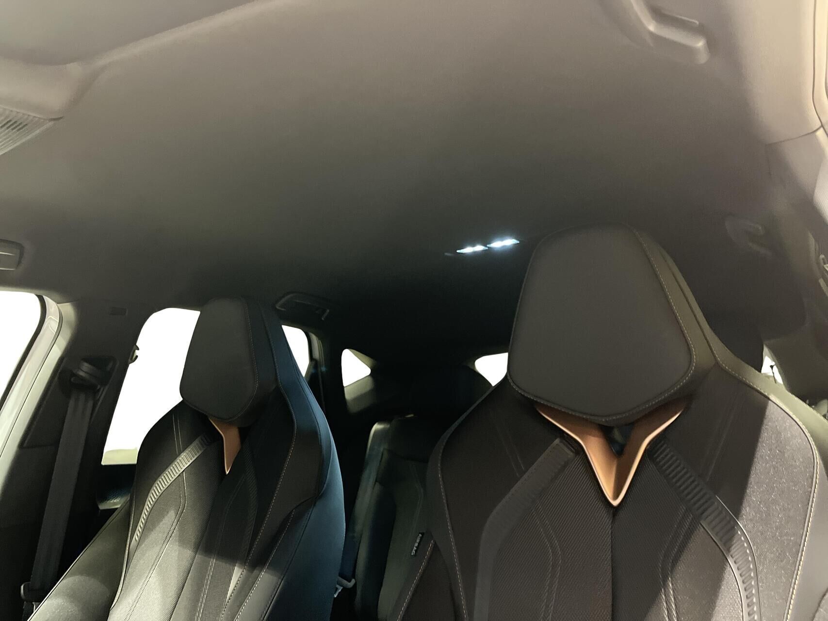 Hvid Cupra Tavascan fra 2024