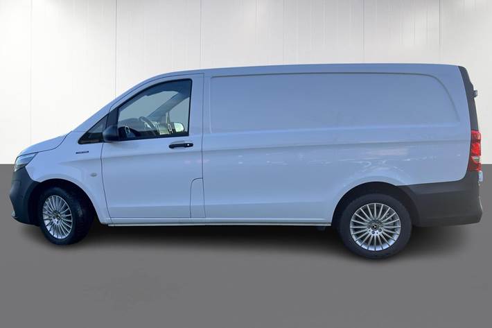 Hvid Mercedes eVito fra 2025