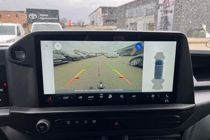 Hvid Ford Transit Custom fra 2024