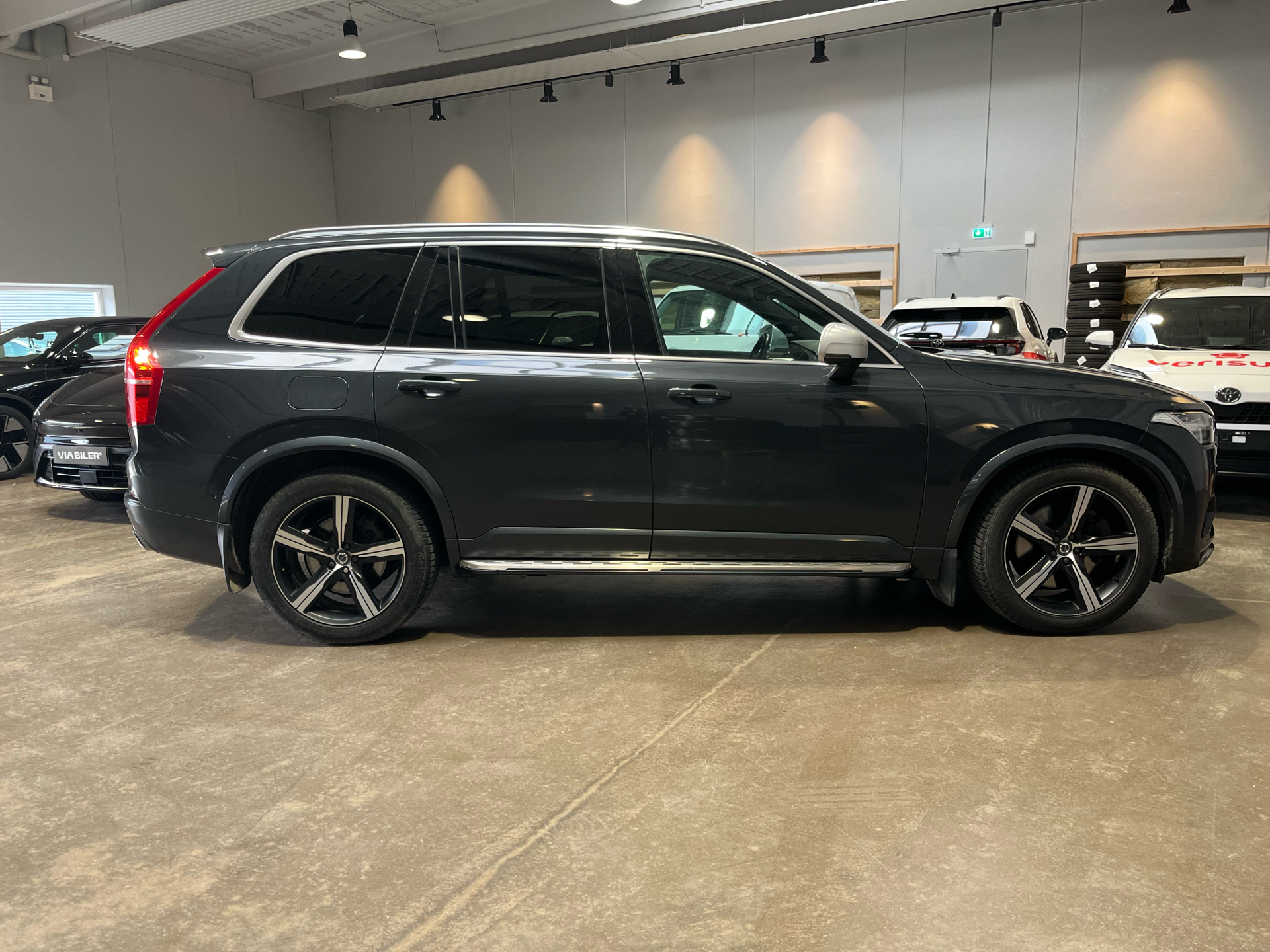 Volvo XC90 2,0 7 Sæder T8 Recharge  Plugin-hybrid R-design AWD 390HK 5d 8g Aut.