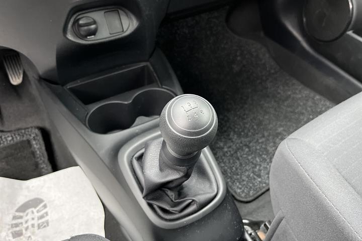 Hvid Toyota Yaris fra 2016