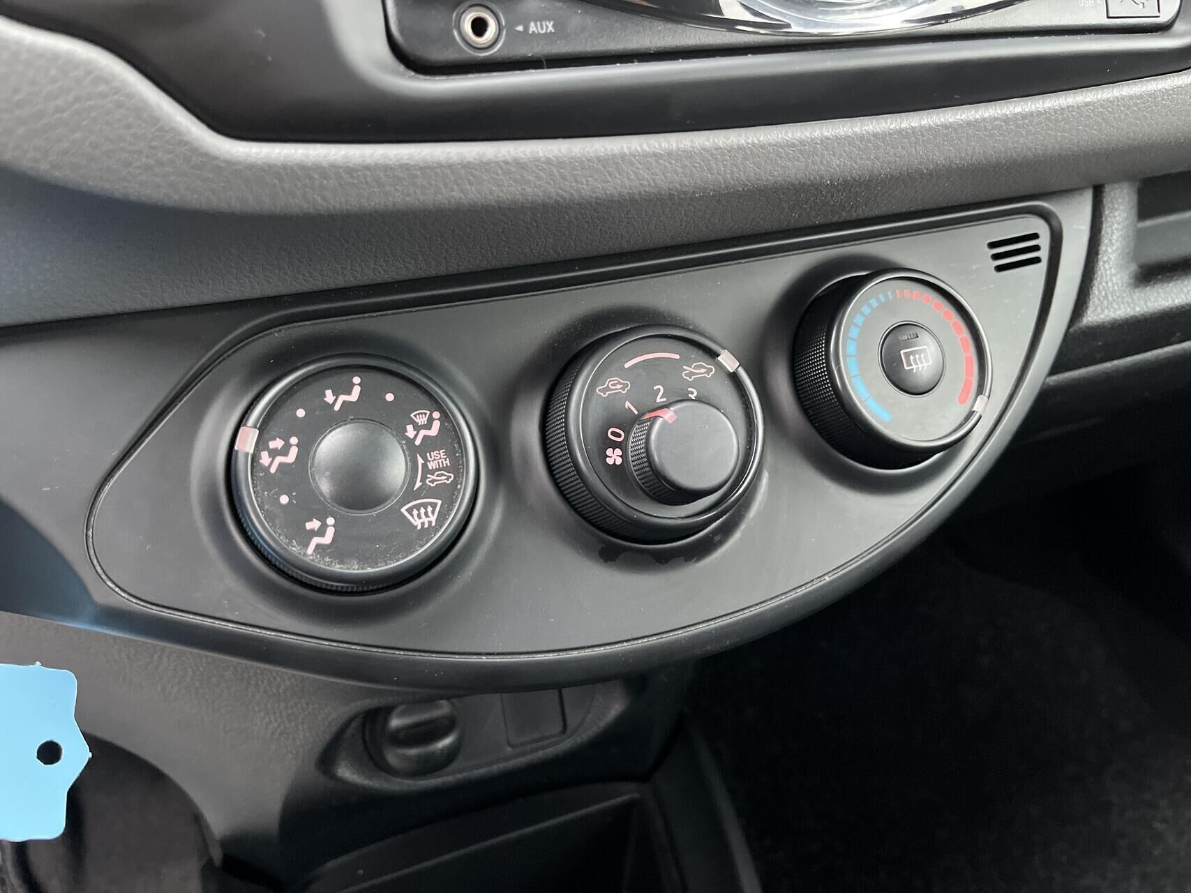 Hvid Toyota Yaris fra 2016