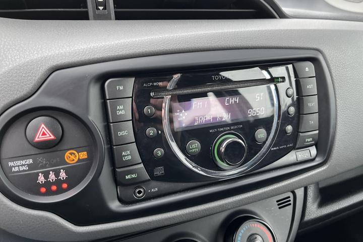 Hvid Toyota Yaris fra 2016