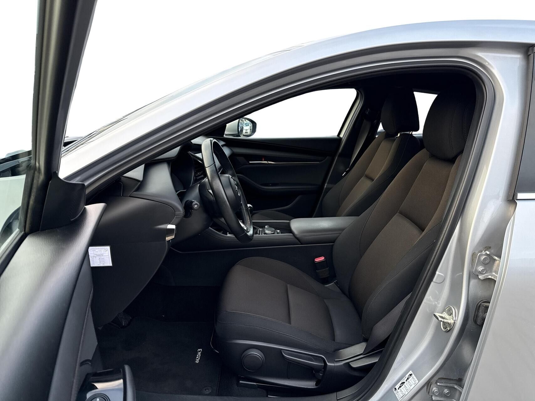 Mazda 3 2,0 Skyactiv-X  Mild hybrid Sky 180HK 5d 6g