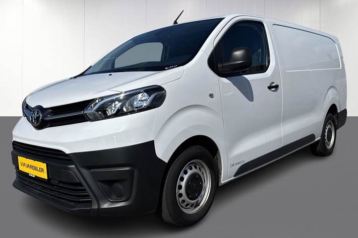 Hvid Toyota ProAce fra 2023
