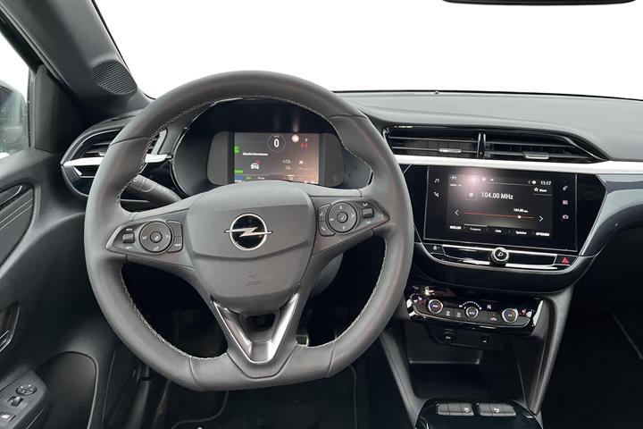Sort Opel Corsa-e fra 2024